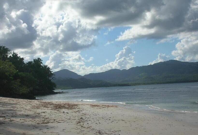 تختخواب و صبحانه Casa Por Que No