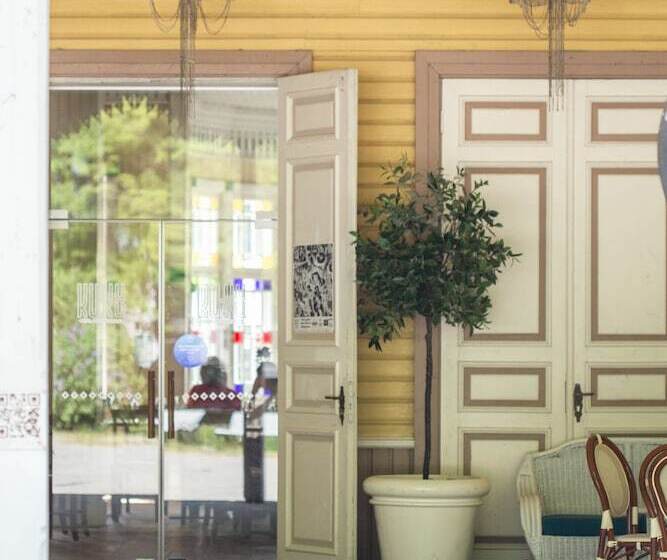 تختخواب و صبحانه Kuursaal Guesthouse