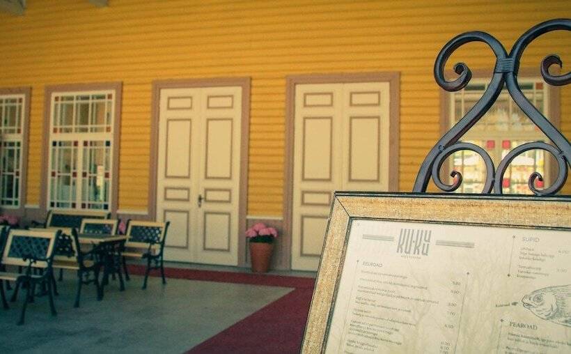 تختخواب و صبحانه Kuursaal Guesthouse