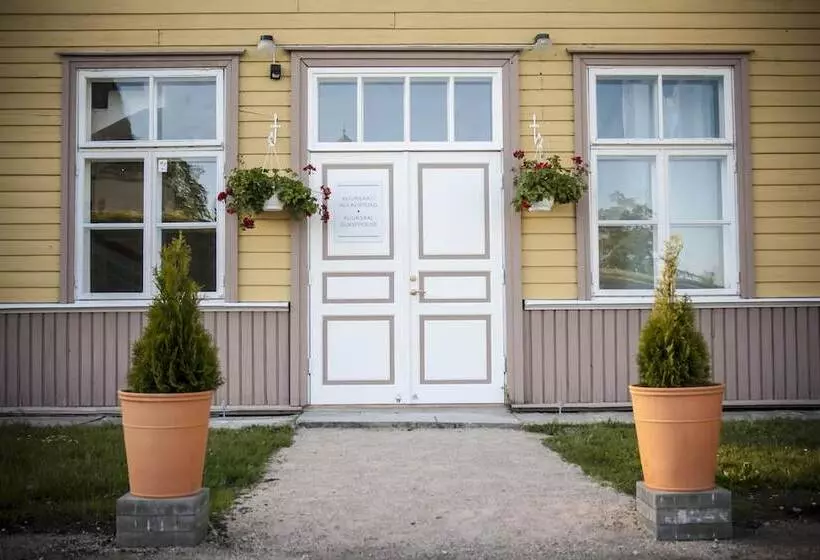تختخواب و صبحانه Kuursaal Guesthouse