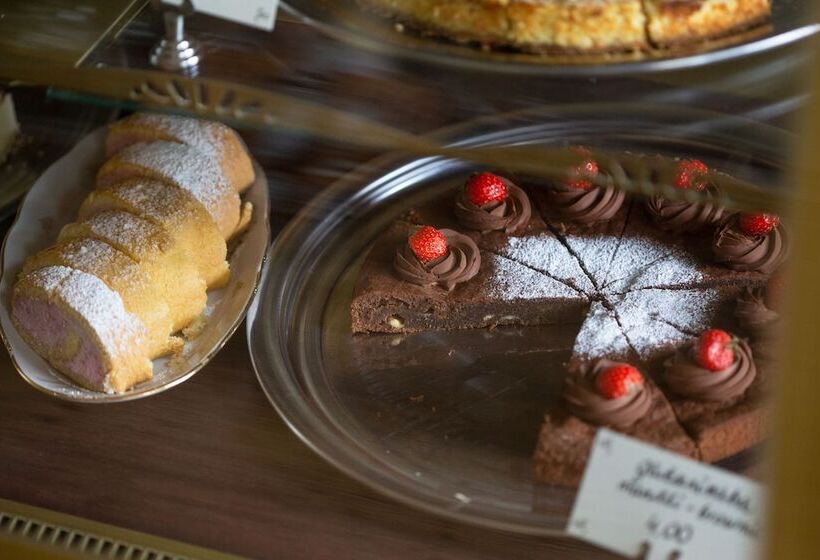 تختخواب و صبحانه Kuursaal Guesthouse