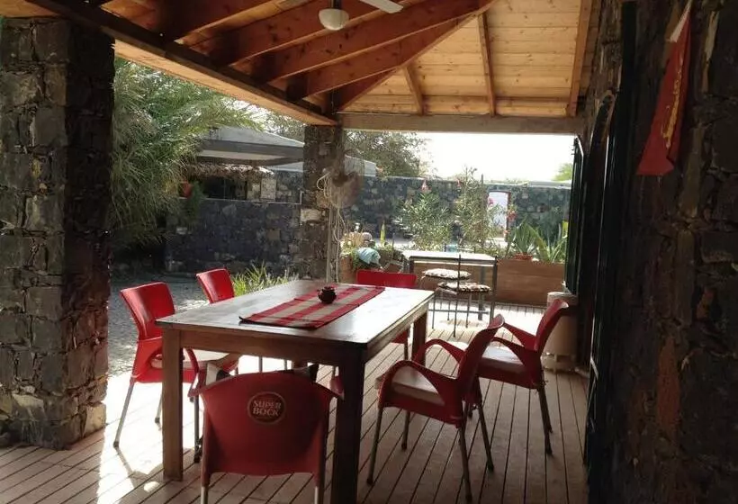 تختخواب و صبحانه Villa Morabeza Guest House