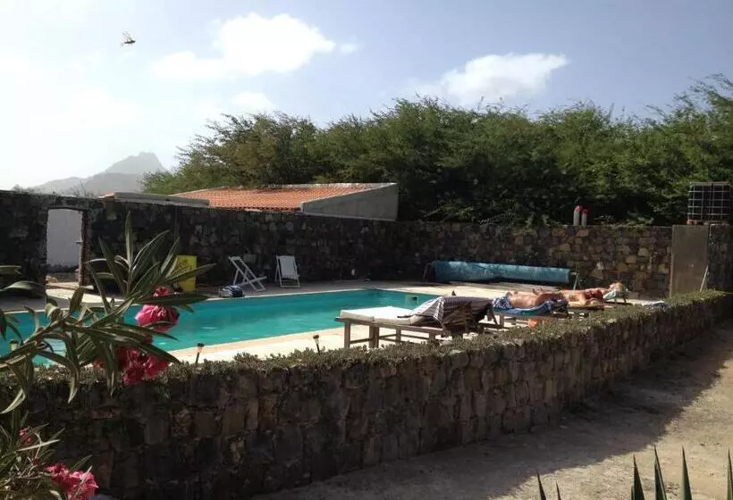 تختخواب و صبحانه Villa Morabeza Guest House