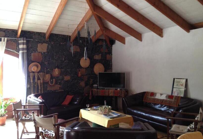 تختخواب و صبحانه Villa Morabeza Guest House