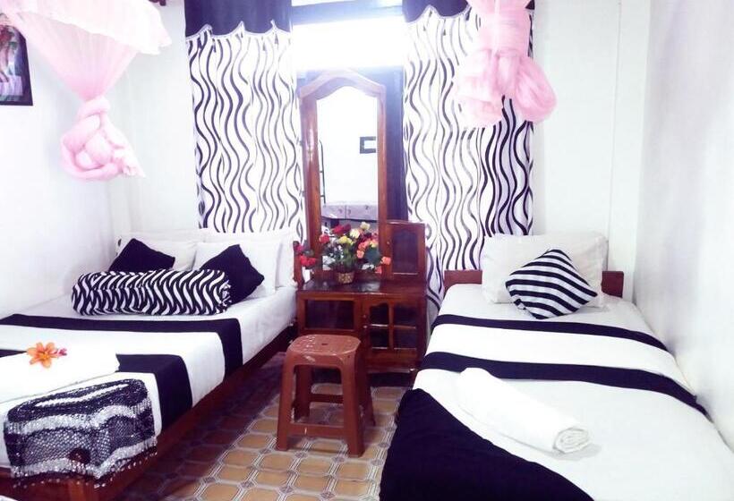 Bed and Breakfast White Home