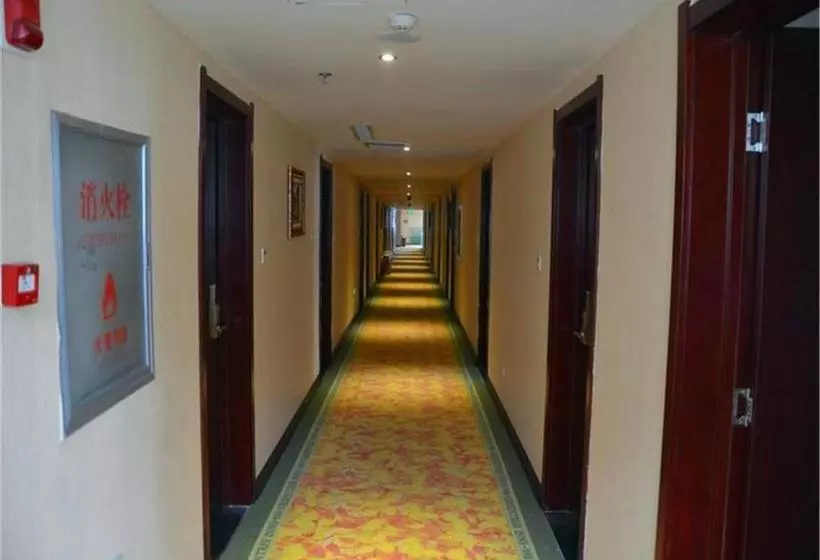 ホテル Greentree Inn Shanxi Jinzhong Pingyao Railway Station Express