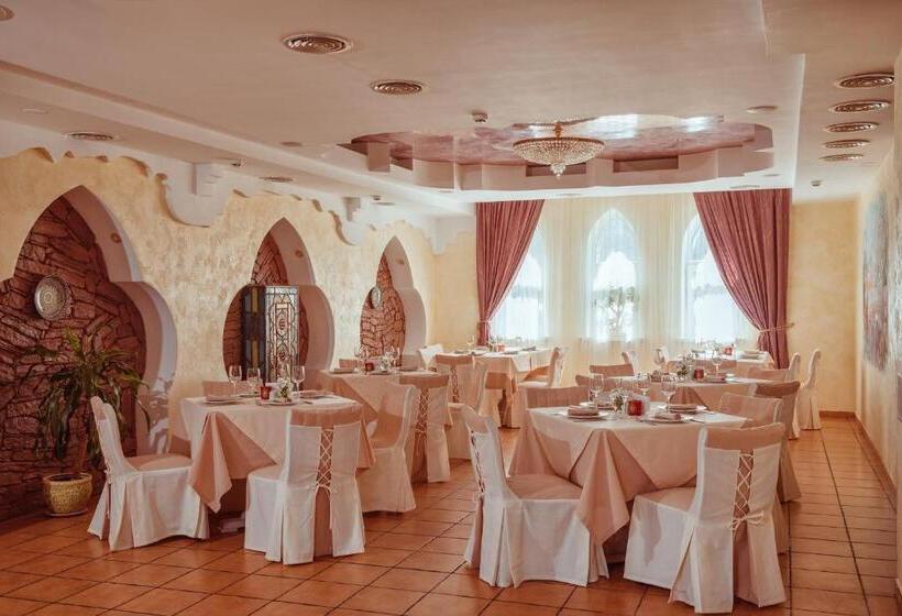 Premier Hotel Shafran