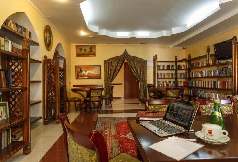 Premier Hotel Shafran