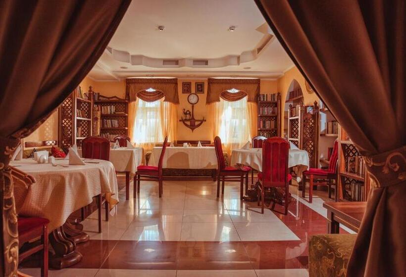 Premier Hotel Shafran