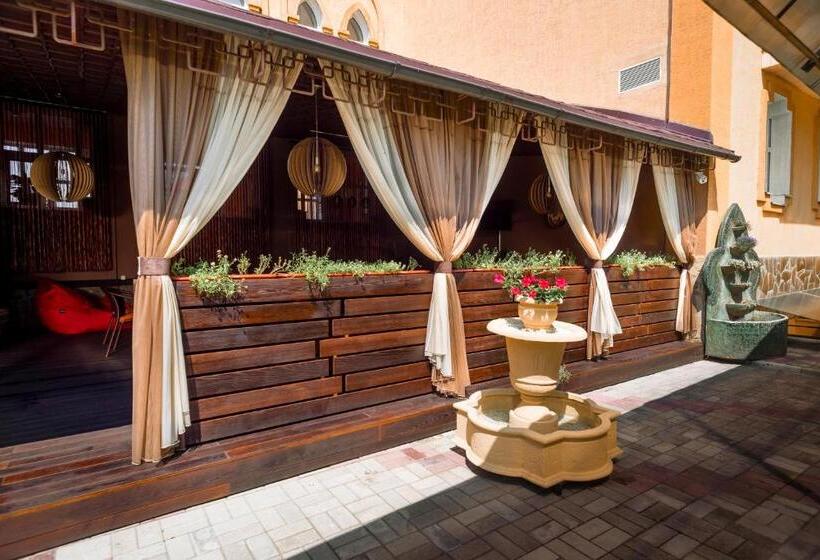 Premier Hotel Shafran