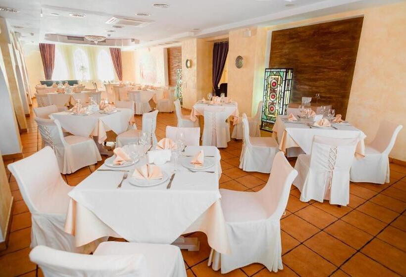 Premier Hotel Shafran