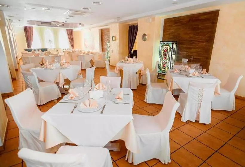 Premier Hotel Shafran