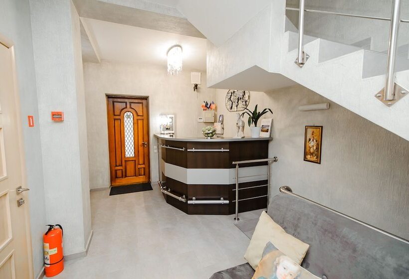 Tiptop Hotel City Center