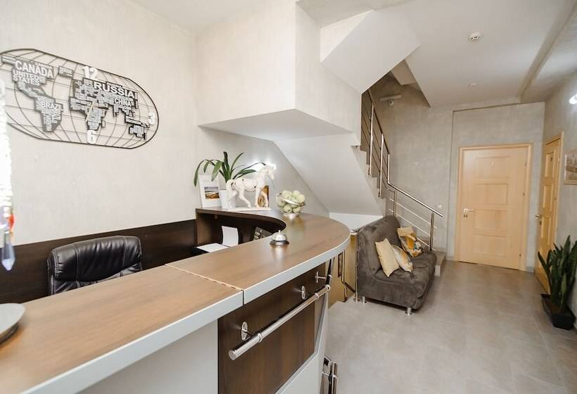 Tiptop Hotel City Center