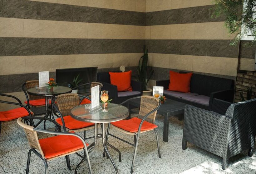 Tiptop Hotel City Center