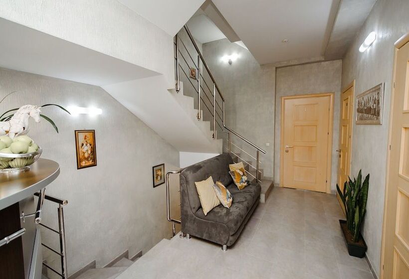 Tiptop Hotel City Center