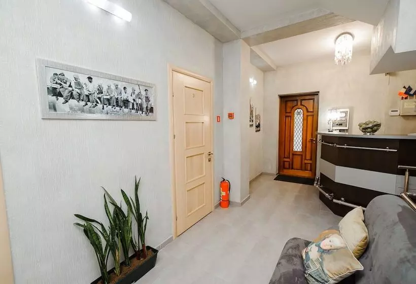 Tiptop Hotel City Center
