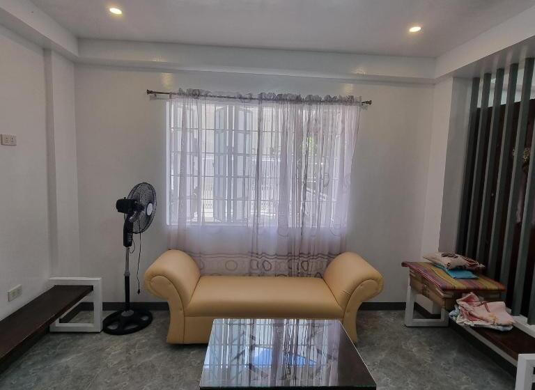 Nocleg ze śniadaniem Bahay Ko Vacation Home In Sariaya Quezon