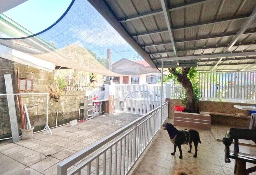 Nocleg ze śniadaniem Bahay Ko Vacation Home In Sariaya Quezon