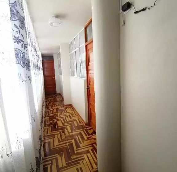 تختخواب و صبحانه Hostal San Antonio Inn