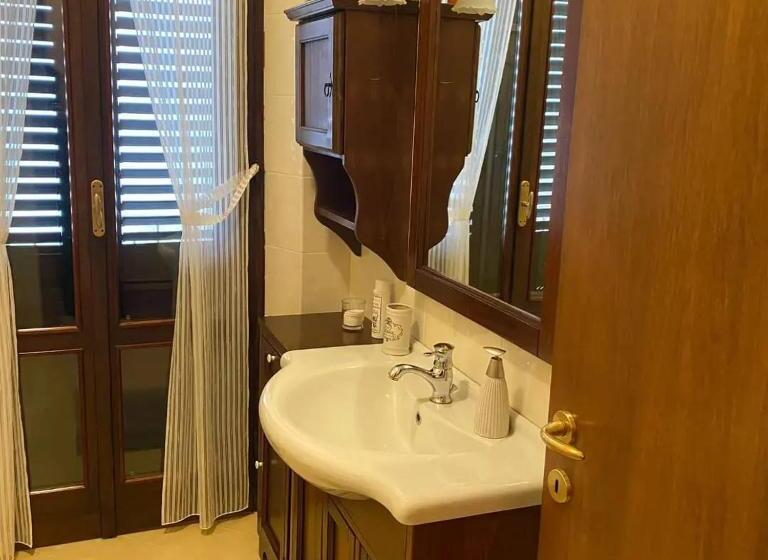 צימר La Valle Delle Api