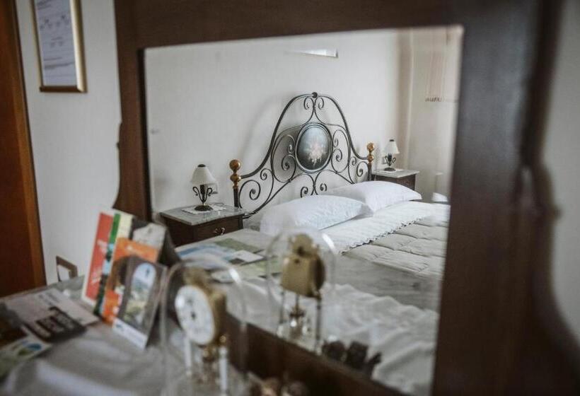 צימר La Valle Delle Api