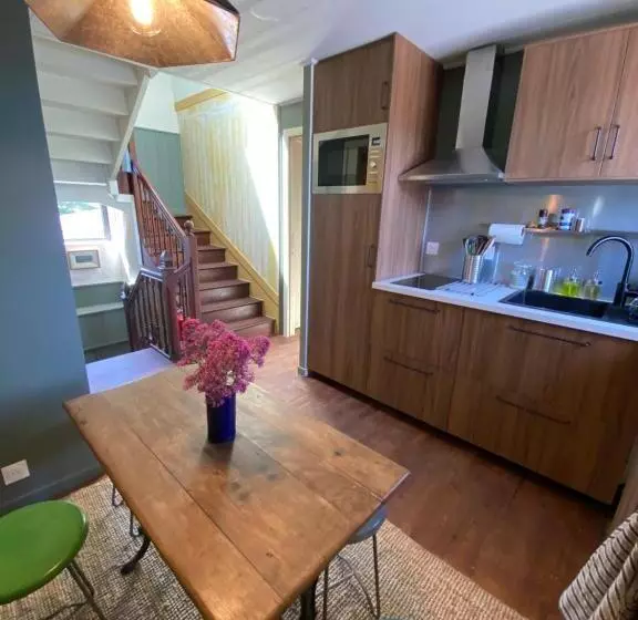 Aamiaismajoitus (B&B) Station Volubile   Gîte D étape