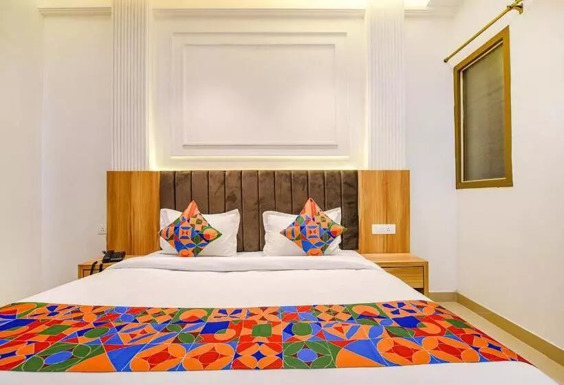 Fabhotel Midway