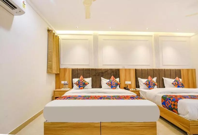 Fabhotel Midway