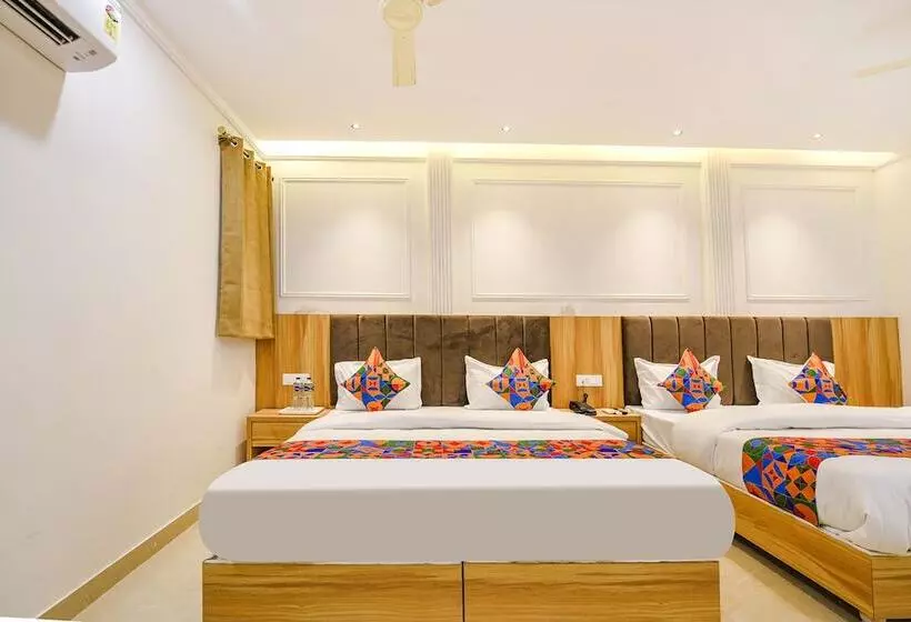 Fabhotel Midway