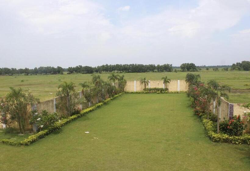 בית מלון כפרי Aspiring Resort