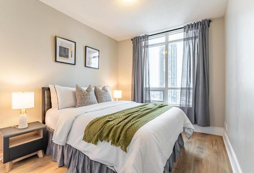 בית מלון כפרי Burnhamthorpe Residence