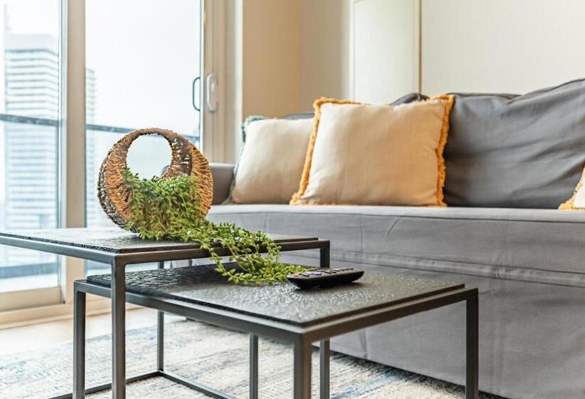 בית מלון כפרי Burnhamthorpe Residence