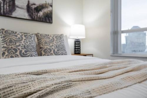 בית מלון כפרי Burnhamthorpe Residence