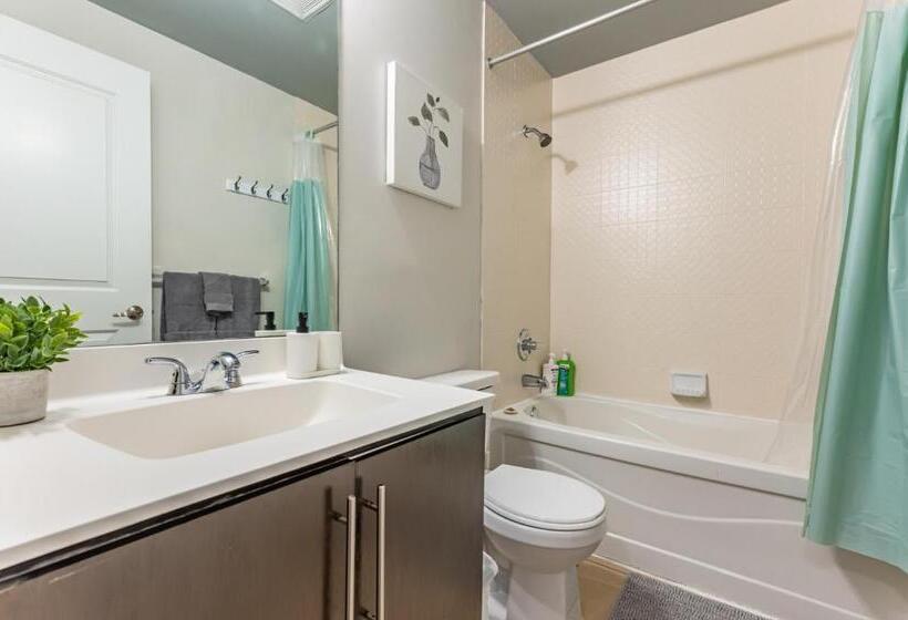 בית מלון כפרי Burnhamthorpe Residence