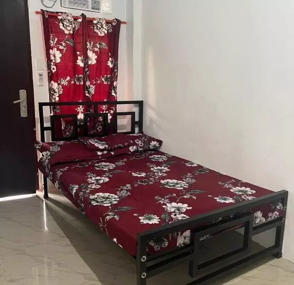 ホテル De Amado By Reddoorz