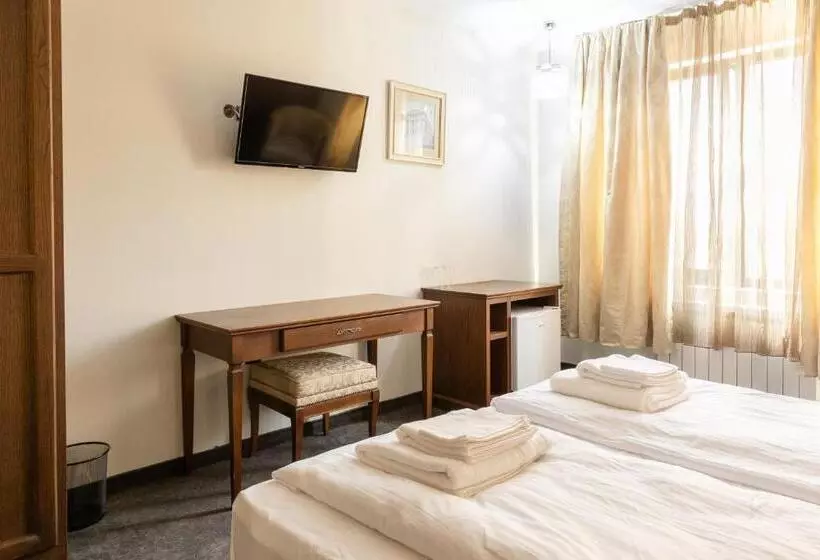 هتل Domenic Free Parking