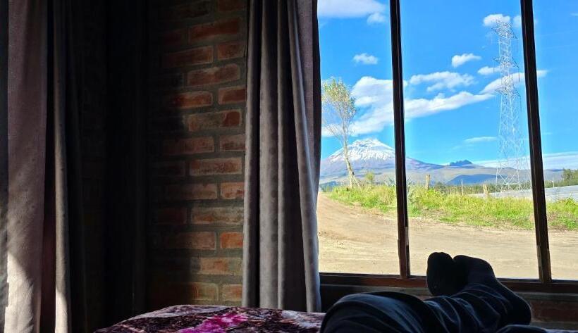 ホテル Evegreen Cotopaxi