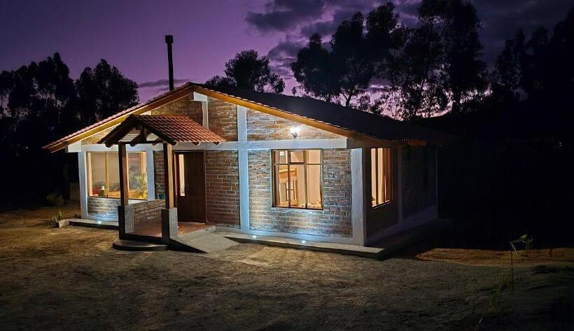 ホテル Evegreen Cotopaxi