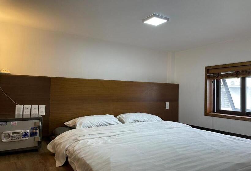 هتل K Apartment Cầu Rào 2  Căn Hộ Nhật Bản, Có Bể Bơi