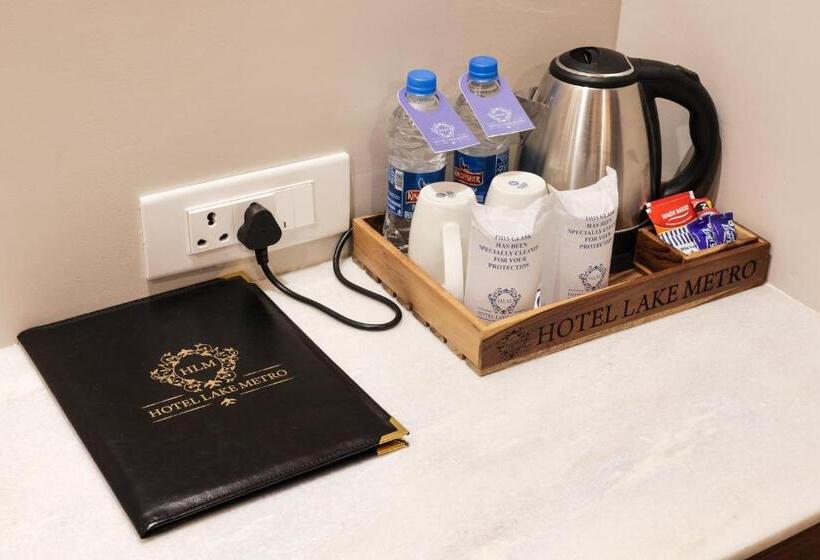 Shrigo Hotel Lake Metro