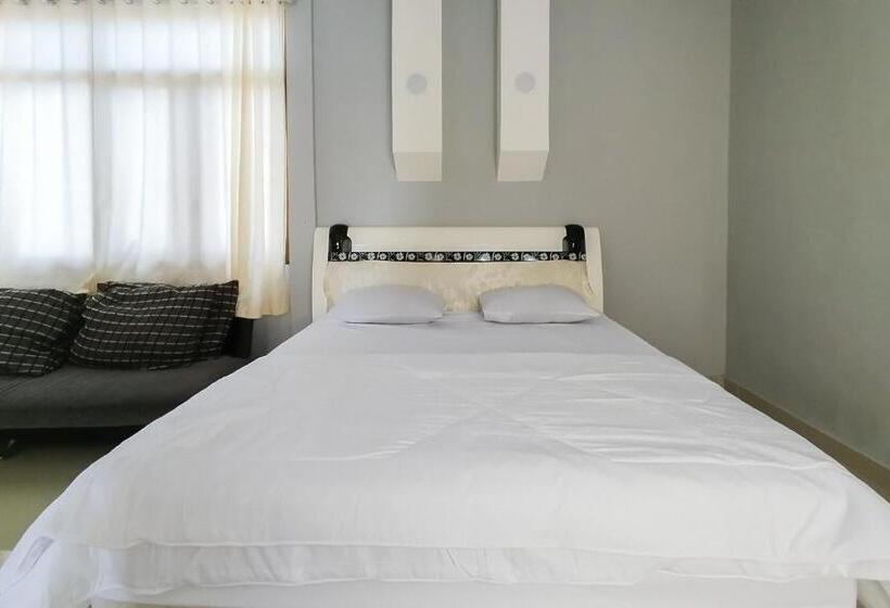 هتل Reddoorz At Jalan Ujung Sampun Berastagi