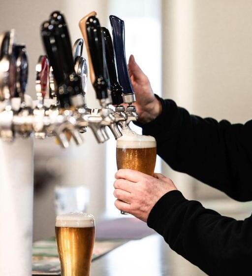 Отель The Continental Wallerawang