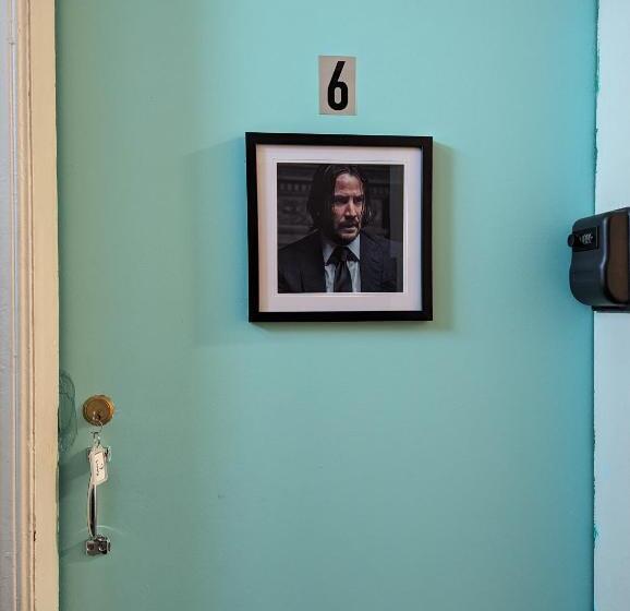 Отель The Continental Wallerawang