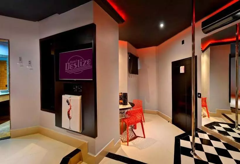Motel Deslize Uber