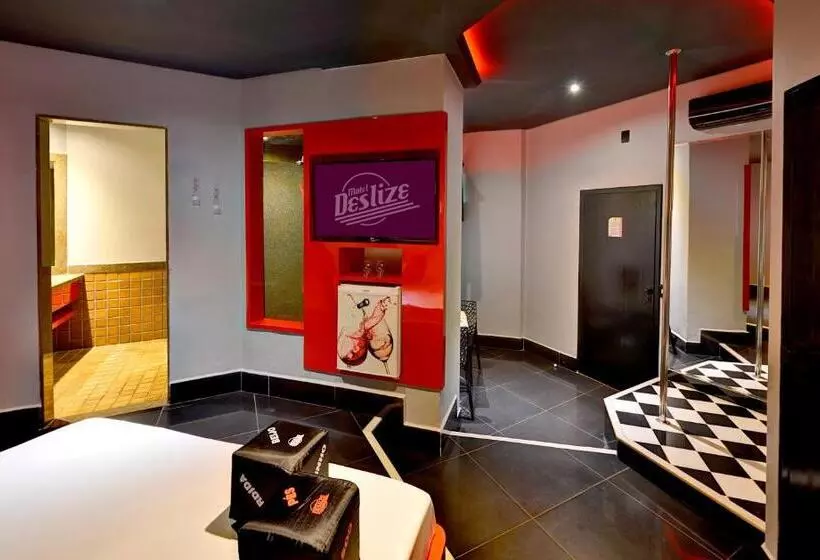 Motel Deslize Uber