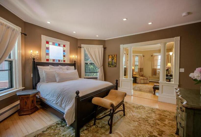 پانسیون 254 South Union Street Guest House