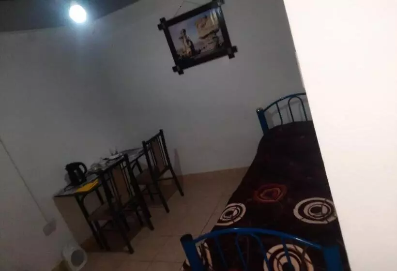 ペンション Hostel El Submarino