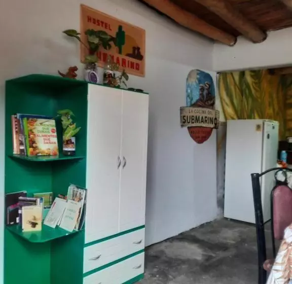 ペンション Hostel El Submarino