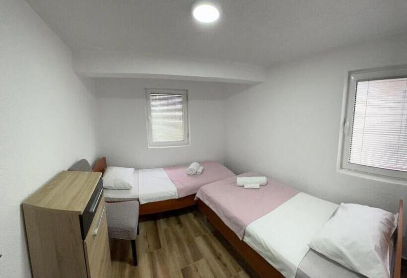 پانسیون Rio Apartmani